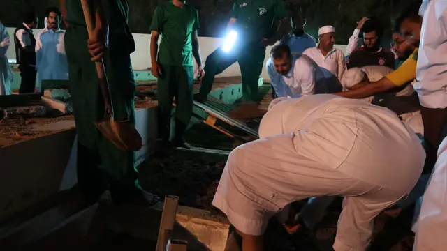 Pemakaman Jemaah Haji Indonesia bernama Supardjo Rata Ilyas di Jeddah. Darmawan/MCH