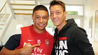Foto Pertama Oezil di Tempat Latihan Arsenal