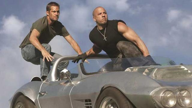 Aksi menegangkan Vin Diesel dan Paul Walker dalam film Fast and Furious (Universal Picture)