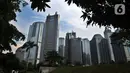 Suasana gedung perkantoran di Jakarta, Sabtu (17/10/2020). International Monetary Fund (IMF) memangkas proyeksi pertumbuhan ekonomi Indonesia 2020 menjadi minus 1,5 persen pada Oktober, lebih rendah dari proyeksi sebelumnya pada Juni sebesar minus 0,3 persen. (Liputan6.com/Johan Tallo)