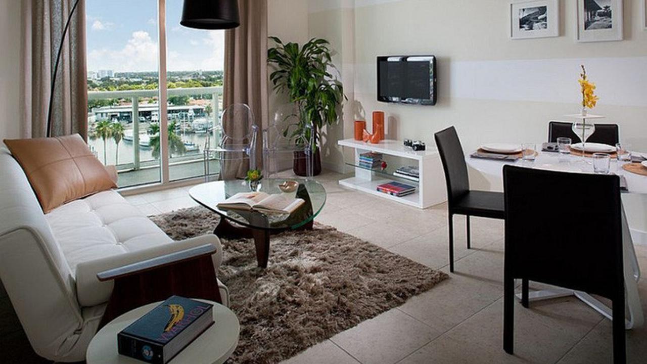 20170809-tips bikin ruang keluarga tipe 45 terasa lega-rumahcom-boy