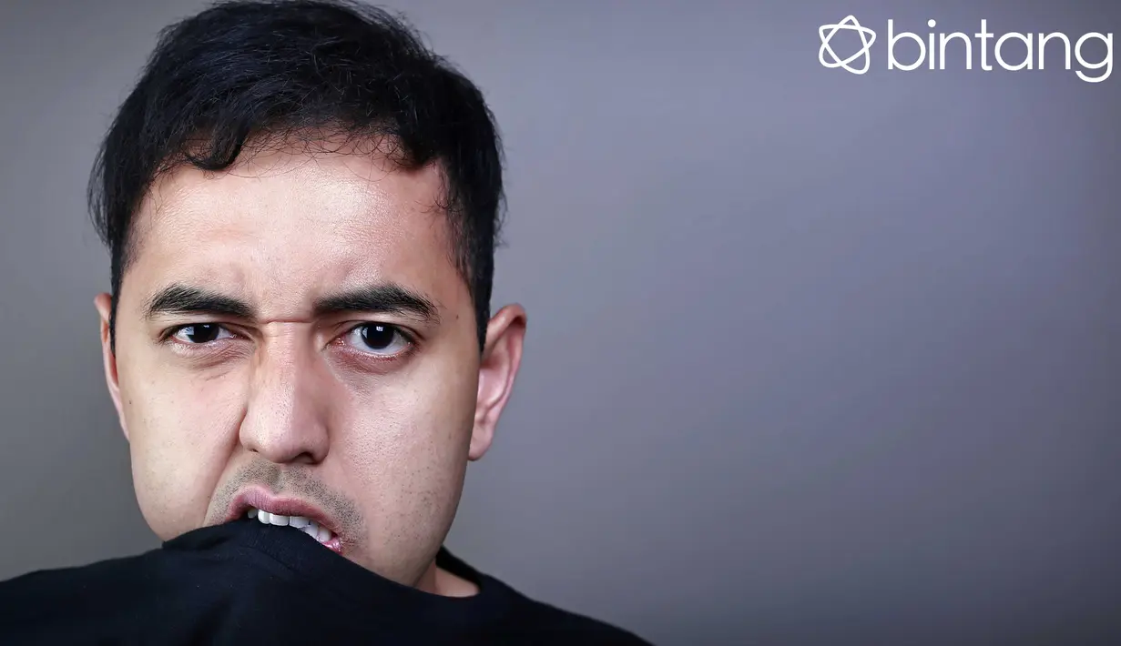 “Kalau di film itu kan pencapaian tertinggi menang Piala Citra di FFI. Kalau saya main di film komedi kan sepertinya sulit menang Citra. Jadi saya pengin berkiprah di belakang layar sebagai sutradara,” ujarnya. (Febio Hernanto/Bintang.com)