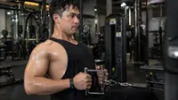 Tidak Pakai Personal Trainer, Apakah Tetap Bisa Progres di Gym?