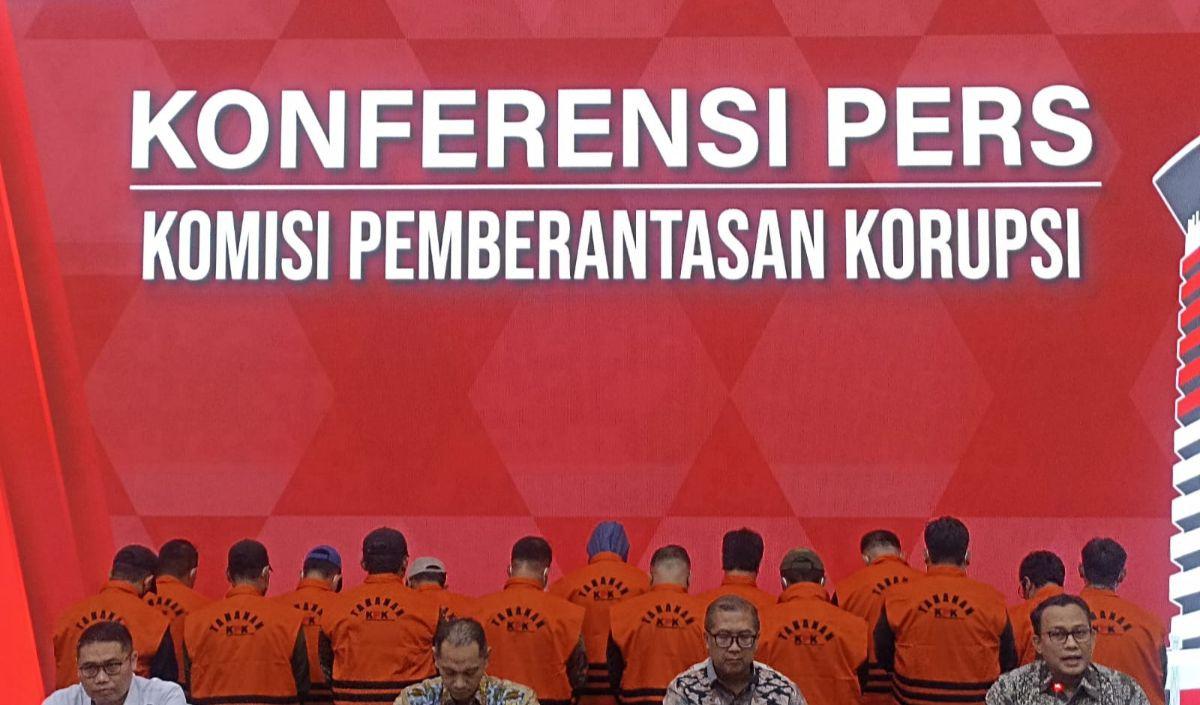 Keuntungan Diraup Tersangka<br>