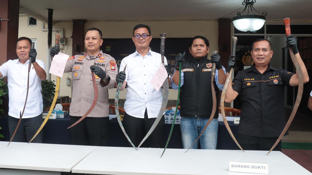 Polisi Tangkap Dua Remaja Coba Serang Polisi saat Bubarkan Tawuran