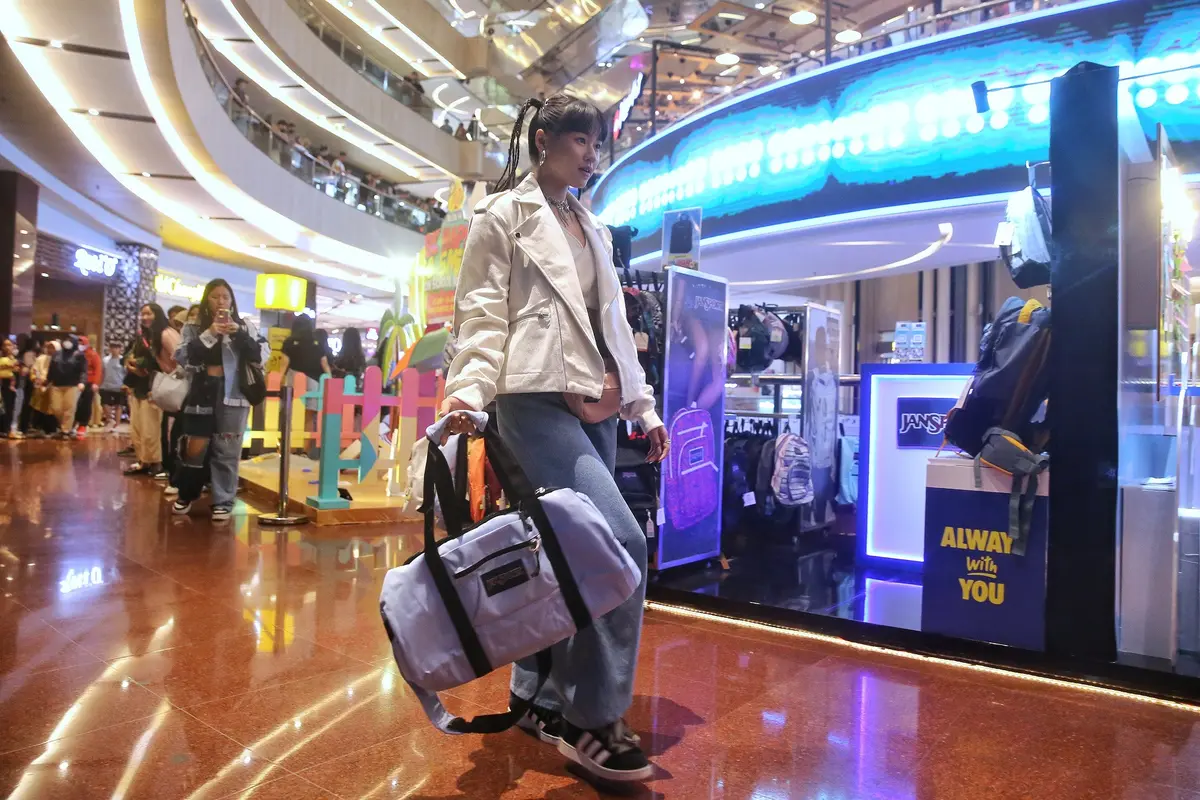 Koleksi Tas Musim Gugur 2023 yang Fungsional dan Penuh Gaya dari Jansport