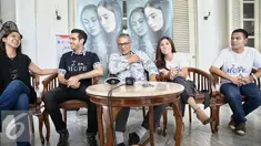 Para pemain I am HOPE berbincang usai bertemu Gubernur DKI Jakarta Basuki Tjahaja Purnama di Balaikota, Jakarta, Jumat (19/2/2016). I am Hope merupakan film yang mengupas tentang penderita Kanker. (Liputan6.com/Faizal Fanani)
