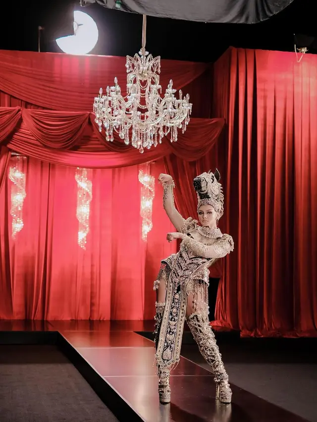 Jihane Almira akan mengenakan kostum nasional yang terinspirasi dari kuda NTT untuk Miss Supranational 2021