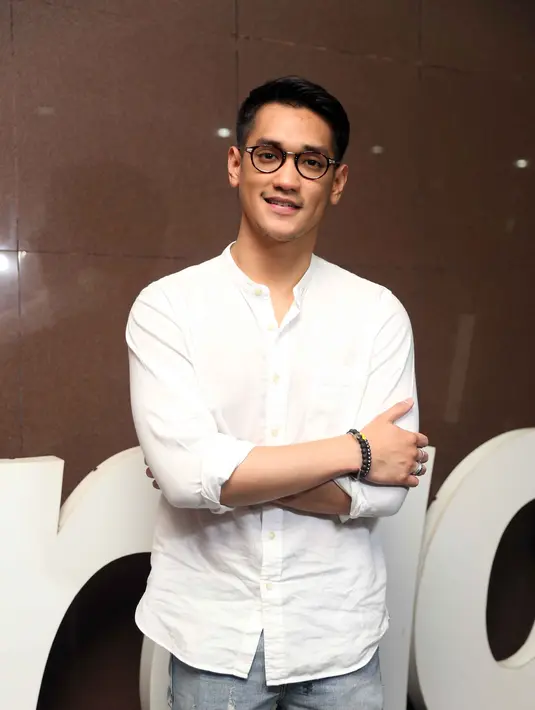 Demi konser dua hari berturut-turut pada tanggal 8 dan 9 April mendatang, Afgan tengah mempersiapkan fisik. Apalagi dari Johor Baru, Malaysia ke Singapura akan di tempuh dengan selama 3 jam melalui darat. (Nurwahyunan/Bintang.com)