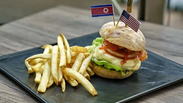 Kuliner Bertema Trump dan Kim Muncul di Singapura
