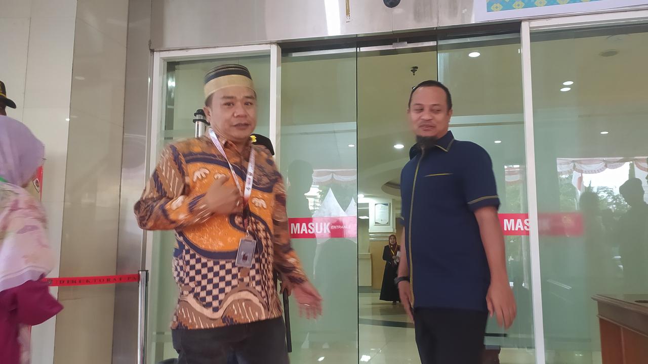 Dua Paslon Pilkada Sulsel Santai Jalani Tes Kesehatan di RSUP Wahidin Makassar