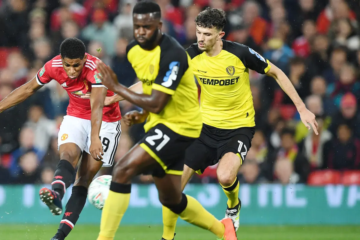 Manchester United, Piala Liga Inggris, Burton Albion