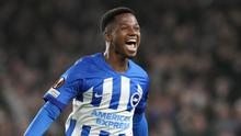Pemain Brighton, Ansu Fati merayakan gol kedua timnya pada laga Grup B Liga Europa 2023/2024 melawan Ajax Amsterdam di American Express Community Stadium, Brighton, Inggris, Jumat (27/10/2023) dini hari WIB. (AP Photo/Frank Augstein)