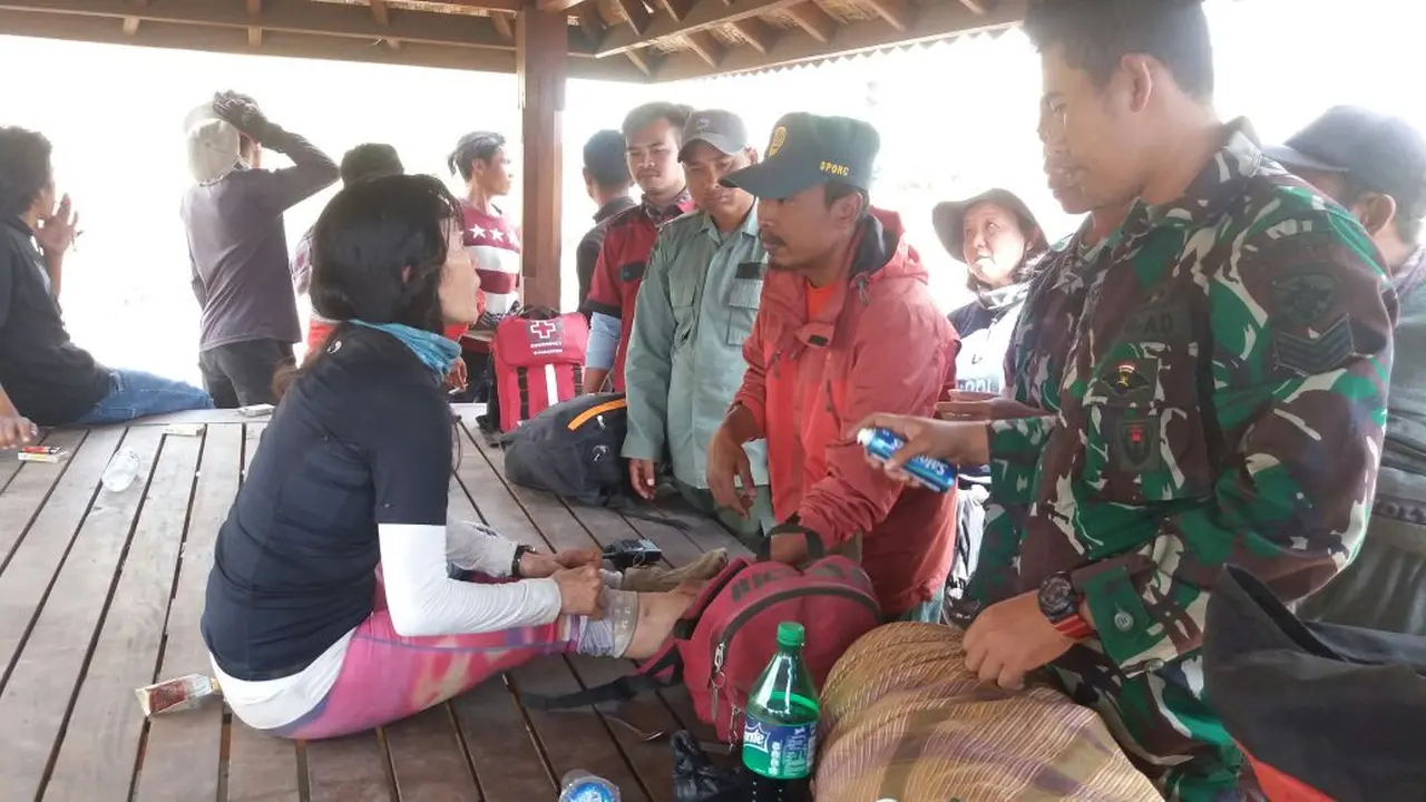 Salah satu pendaki Gunung Rinjani yang sudah dievakuasi tim gabungan