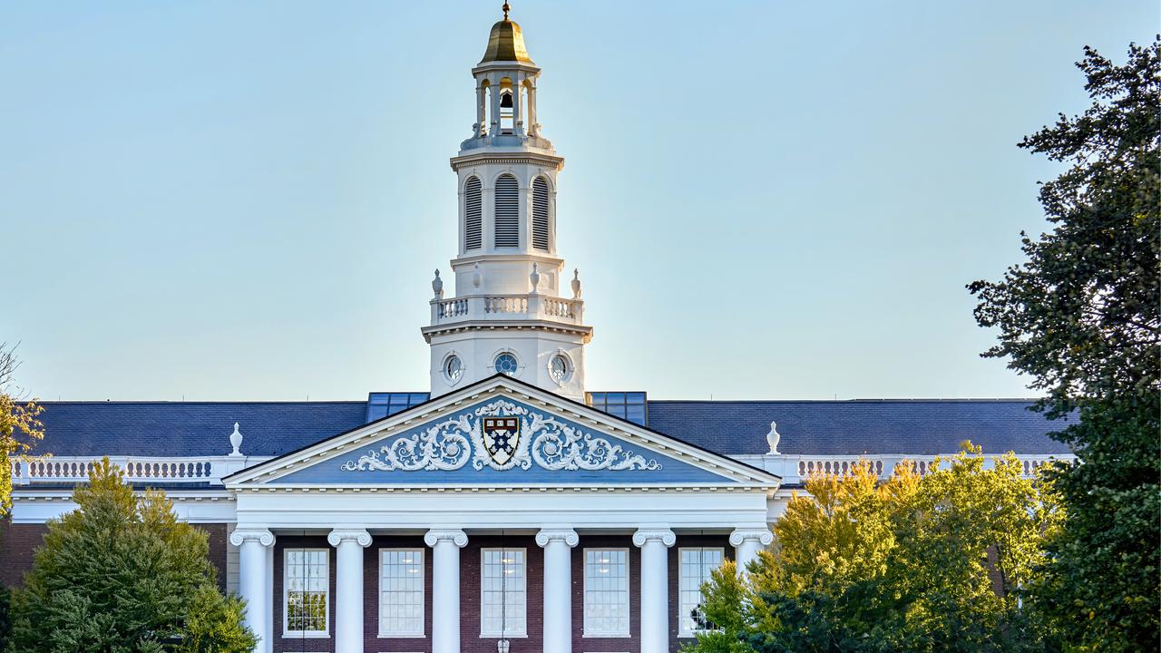 Dana Penelitian Dibekukan, Universitas Harvard Gugat Pemerintah