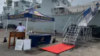 Kapal Kanada Her Majesty's Canadian Ship (HMCS) Winnipeg di Jakarta. Dok: Resha Febriyana Putri