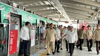 Presiden Prabowo Subianto Jajal LRT Rute Baru Kelapa Gading-Manggarai Bersama Pramono Anung