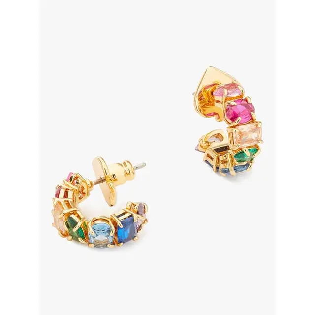 Koleksi Holiday 2022 Kate Spade New York dari Dress sampai Sepatu