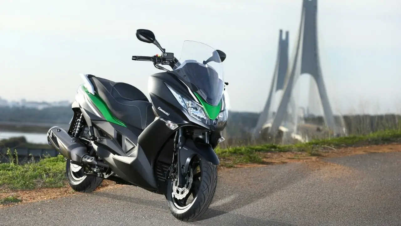 Kawasaki J300