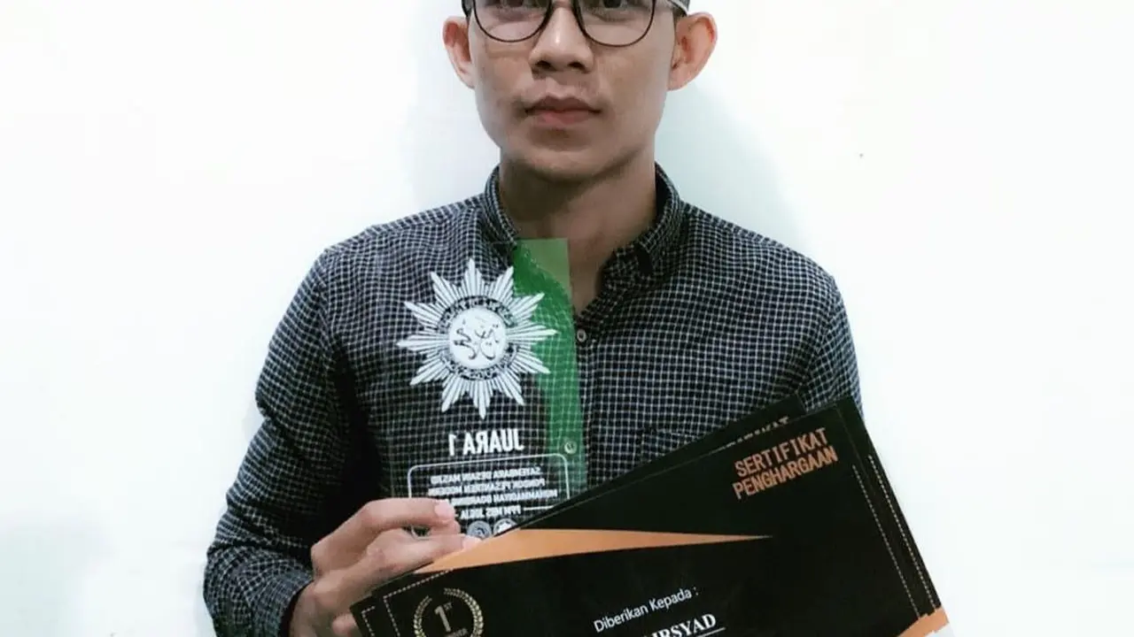 Muhammad Irsyad (24), mahasiswa asal Konawe Utara yang diterima di 15 kampus luar negeri.(Liputan6.com/Dok Muh Irsyad)