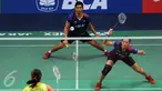 Ganda campuran Indonesia, Alfian Eko Prasetya/Annisa Saufika mengembalikan bola ke arah pemain Tiongkok, Zhang Nan/Zhao Yunlei di perempat final BCA Indonesia Open 2016, Jakarta, (3/6). (Liputan6.com/Helmi Fithriansyah)