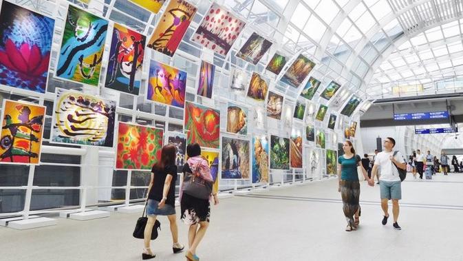 7 bandara istimewa ini membuat pengunjung tak lagi merasa bosan saat menunggu jadwal penerbangan yang sedang di delay.