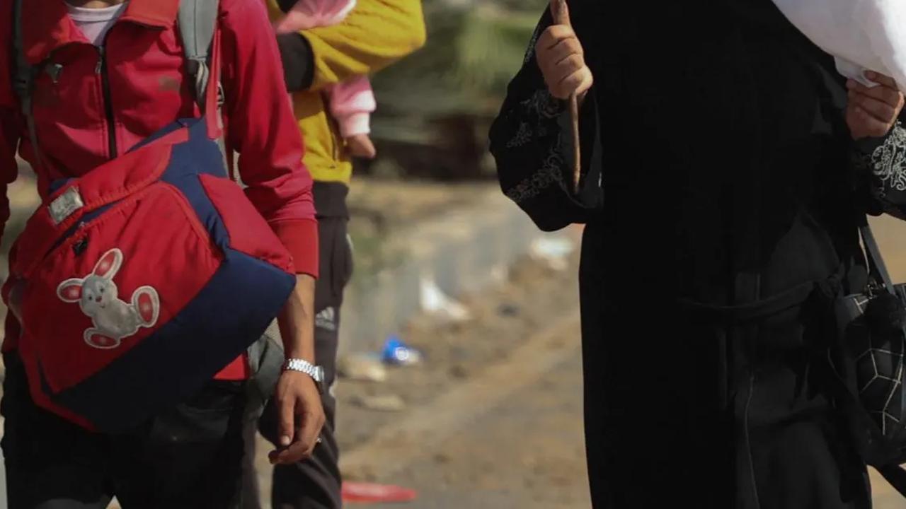 Mereka pindah untuk mengantisipasi dan menghindari rencana serangan darat yang akan dilakukan pasukan zionis.<br>