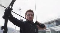 Jeremy Renner dalam Captain America: Civil War. (screenrant.com)