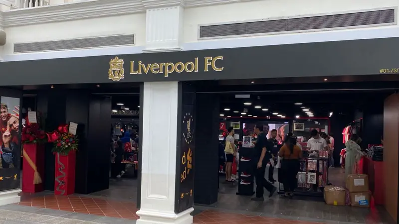 Liverpool Buka Toko Merchandise Resmi di Singapura