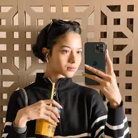 Putri Marino jadi salah satu sineas yang bertandang ke Busan untuk festival film internasional [@putrimarino]