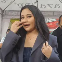 Prilly Latuconsina di Kawasan Bulungan, Jakarta Selatan, Selasa (3/10/2023).
