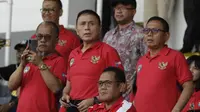 Ketua PSS, Mochamad Iriawan, ketika mendukung Timnas Indonesia U-22 di SEA Games 2019. (Bola.com/Muhammad Iqbal Ichsan)