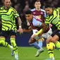 Ini menjadi hasil fenomenal bagi Aston Villa dalam waktu sepekan ini. Dalam waktu yang tak jauh, Villa berhasil kalahkan dua klub besar Manchester City dan Arsenal dengan skor yang identik. (AP Photo/Rui Vieira)