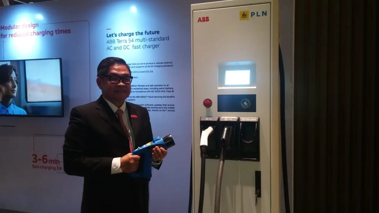 Harga alat pengisian daya mobil listrik mulai dari Rp273 juta hingga 1,3 miliar.