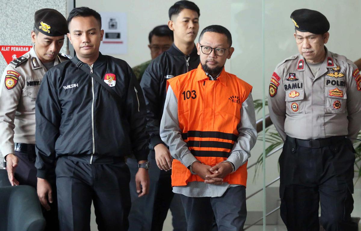 FOTO: Gus Alex Menyusul Yaqut Masuk Tahanan KPK