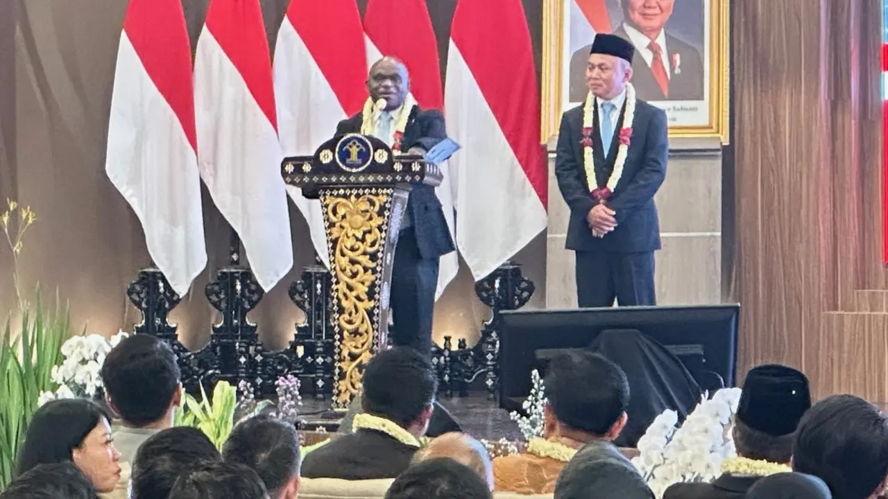 Menteri Hak Asasi Manusia (HAM) Natalius Pigai di Kantor Kemenkumham, Kuningan, Jakarta Selatan, Senin (21/10/2024).
