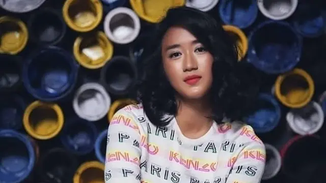 Sering Dicap Sangar, Ini 6 Gaya Feminin Chef Renatta saat Pemotretan