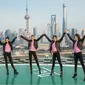 4 model cantik Victoria's Secret sedang melakukan perjalanannya di cina dalam tujuan pembukaan beberapa toko baru Victoria's Secret.