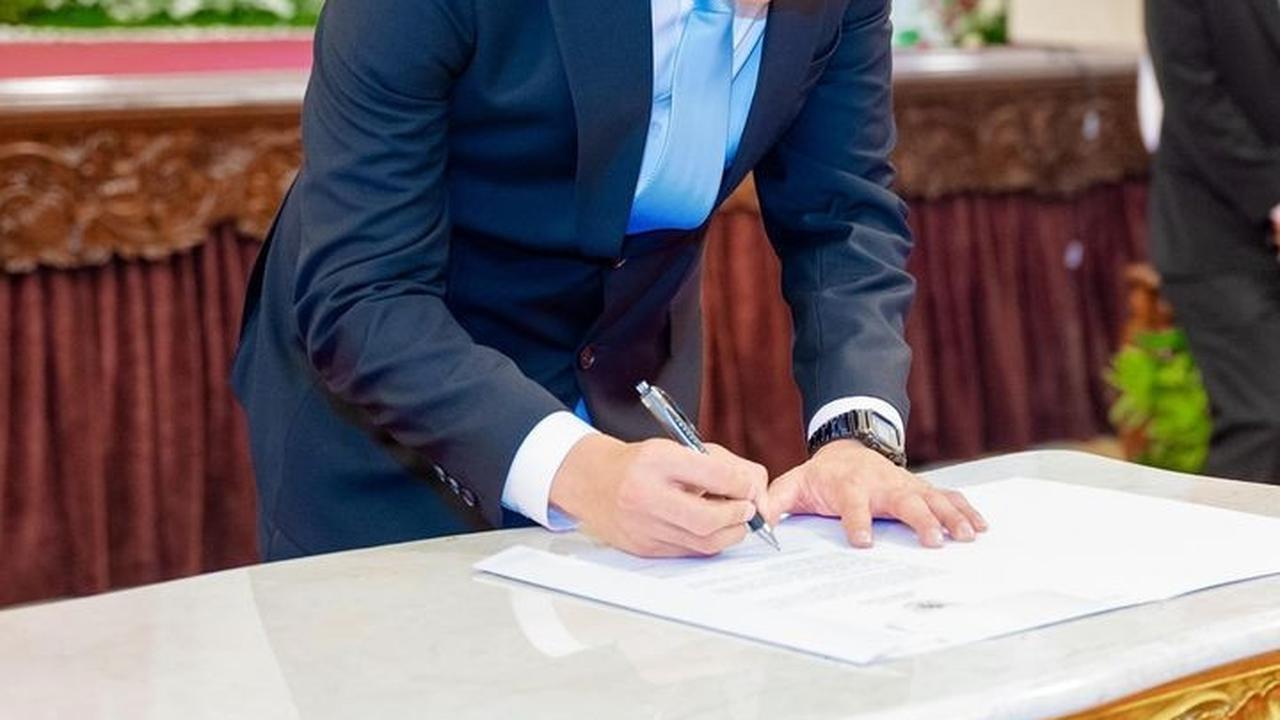 Potret Raffi Ahmad Dilantik Jadi Utusan Khusus Presiden, Segini Gaji yang Bakal Diterima - Tidak Dapat Pensiun