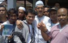 Geruduk KPU Bangkalan, pendukung Buchori minta pilkada diulang