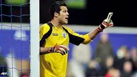 Milan Ikut Berburu Julio Cesar