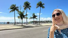 Di sela kesibukannya sebagai politisi, Desy Ratnasari banyak mengisi waktu luangnya untuk menikmati waktu bersama anak maupun menjalani liburan. Sebelum ke Brazil, Desy sempat membagikan potret serunya jalan-jalan di Singapura, Turki, hingga menjalani umrah ke Tanah Suci. (Liputan6.com/IG/@desyratnasariterdepan)