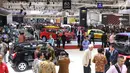 Suasana pameran Gaikindo Indonesia International Auto Show (GIIAS) 2017 di ICE BSD City, Tangerang, Banten, Kamis (10/8). Pameran ini kembali disebut-sebut sebagai pameran otomotif terbesar di Indonesia. (Liputan6.com/Angga Yuniar)