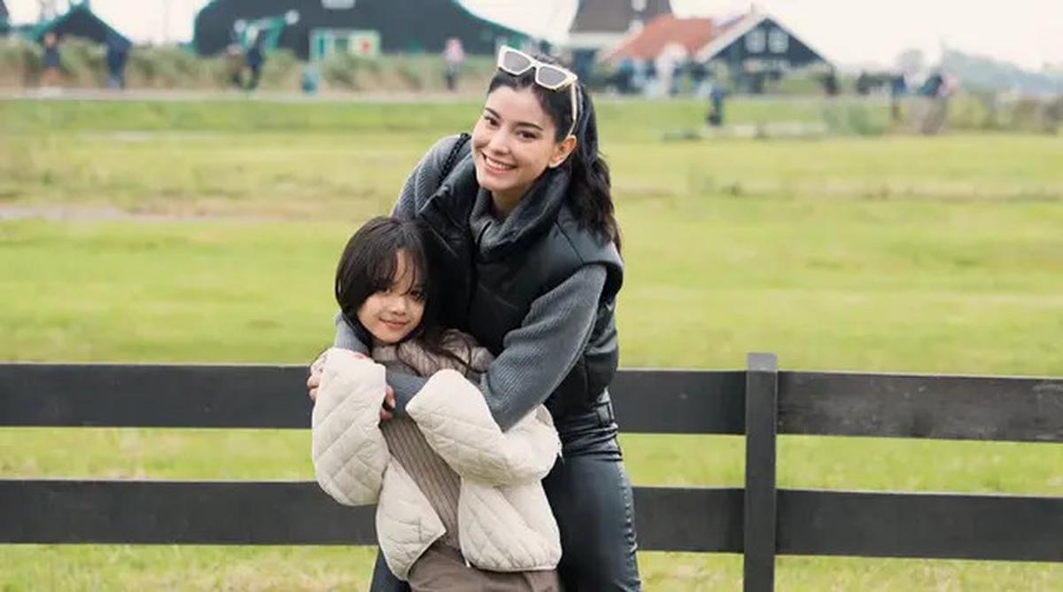 Potret Kedekatan Medina Dina dan Gempi, Penuh Kehangatan Bak Ibu Anak Kandung