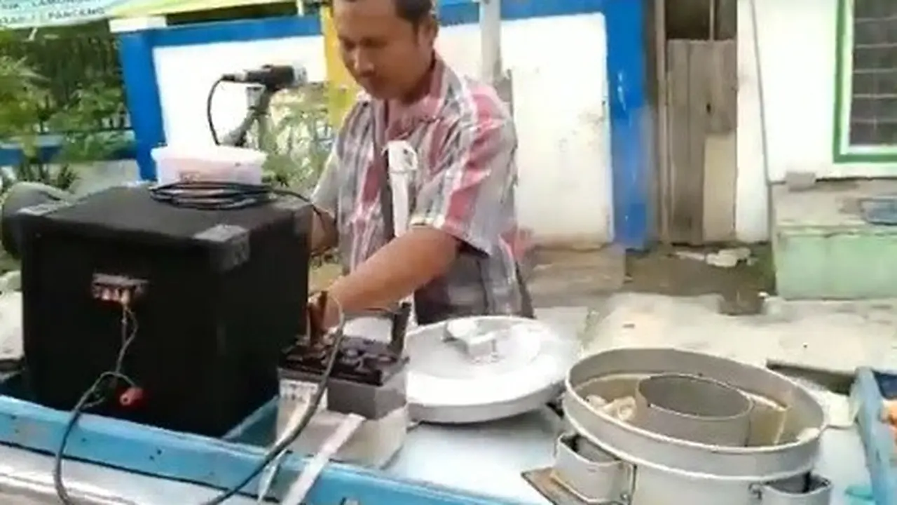 penjual pentol viral