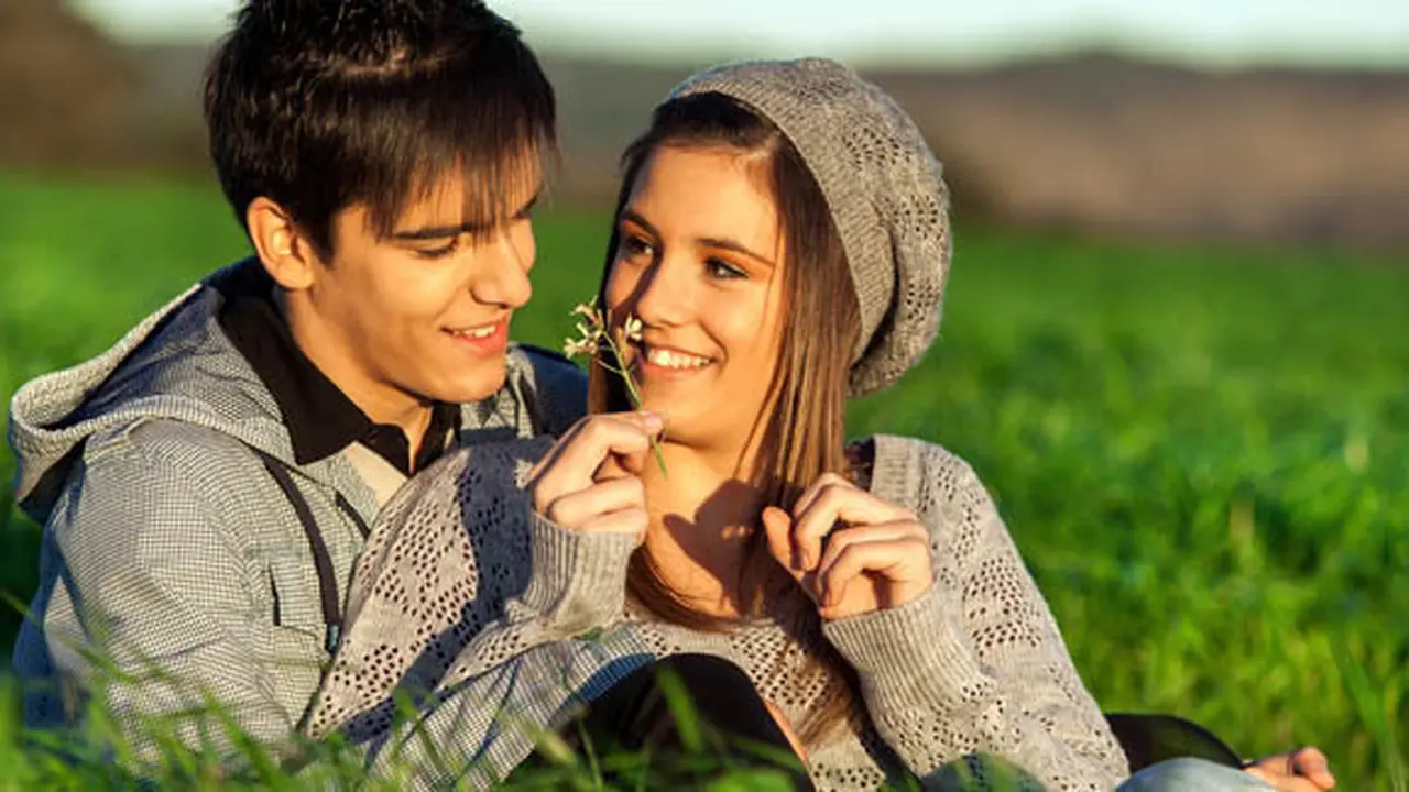 (c) shutterstock
