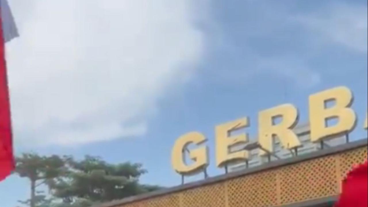 Demo ini bergulir sehari setelah Badan Legislatif DPR RI menggelar rapat panitia kerja terkait Revisi UU Pilkada, pada Rabu (21/8).&nbsp;Foto: Instagram/@kepresmausakti