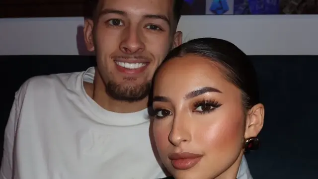 Potret Jennifer Coppen Habiskan Akhir Tahun Bareng Keluarga Justin Hubner, Tampil Cantik dengan Latte Makeup