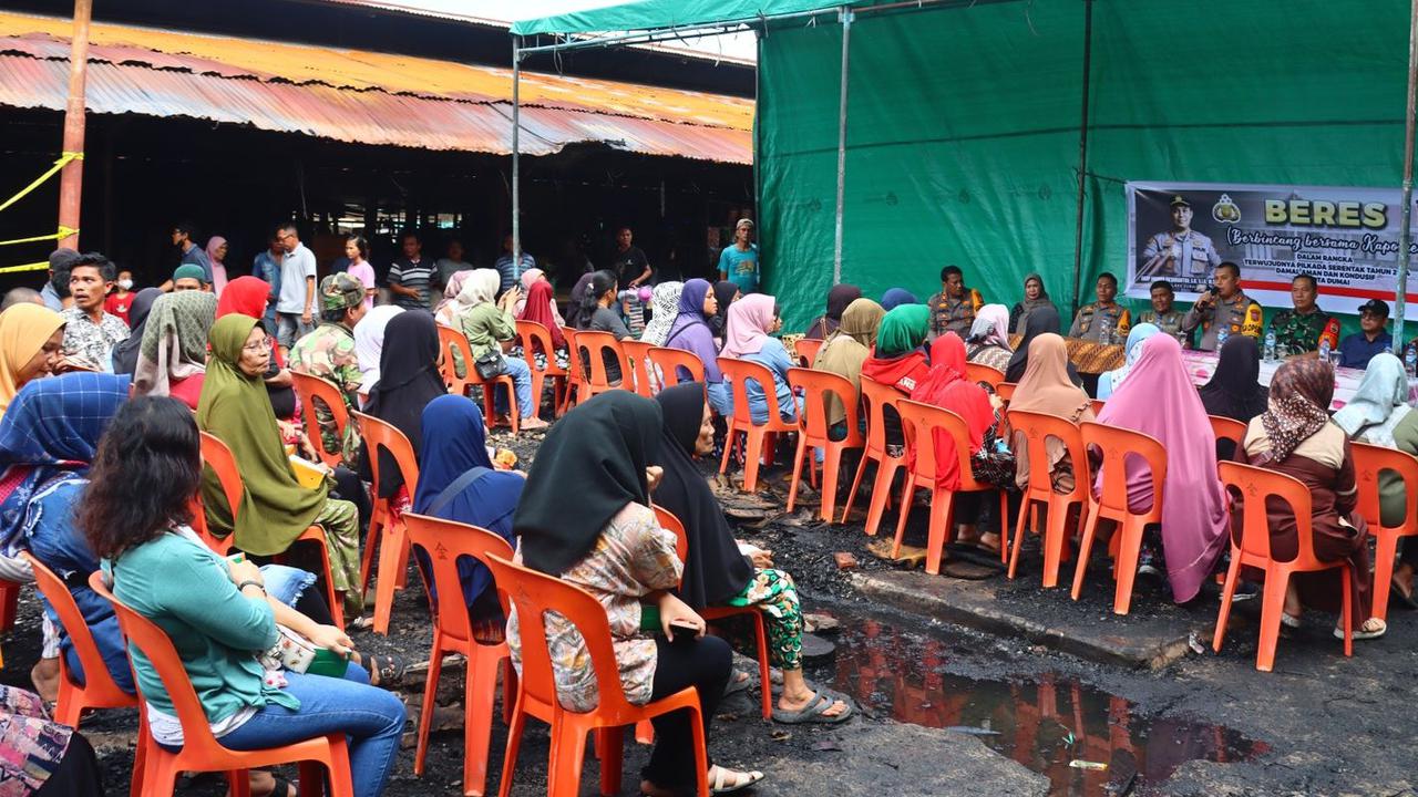 Pedagang Pasar Keluhkan Dampak Kebakaran, Kapolres Dumai Segera Hubungi Pjs Wali Kota