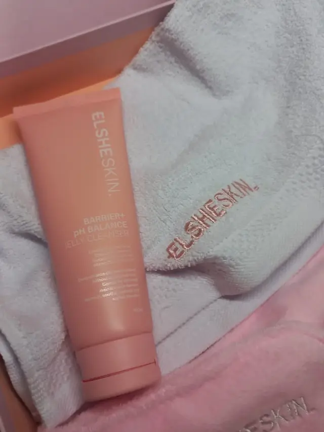 Pembuktian Sabun Wajah yang Mampu Membersihkan Makeup dan Mencuci Wajah Tanpa Efek Ketarik